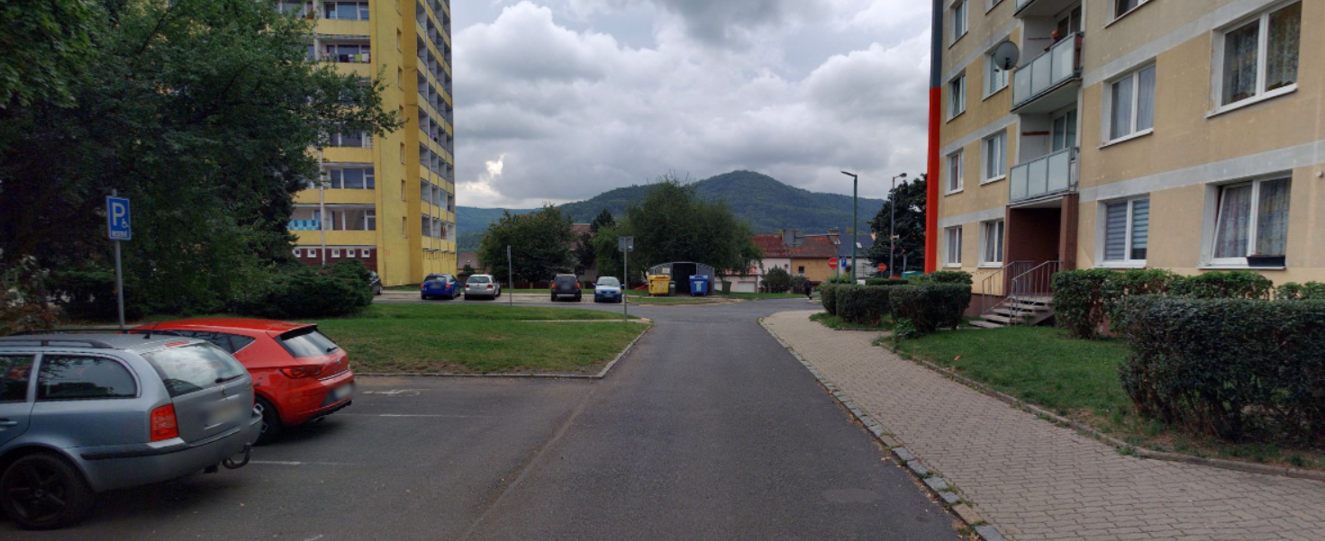 Parkoviště Školní ul., Klášterec nad Ohří