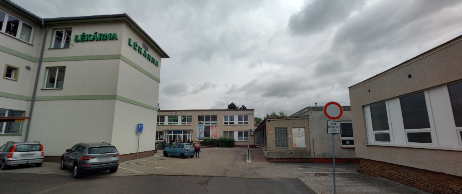 Parkoviště Poliklinika, Sadová ul., Klášterec nad Ohří