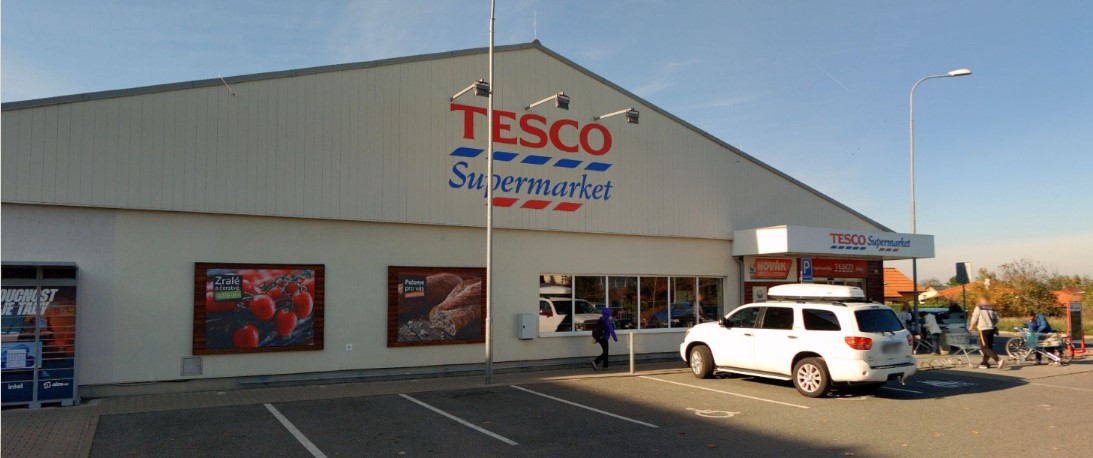 Parkoviště Tesco, Chvalovická ul., Pečky