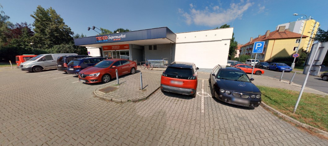 Parkoviště Tesco, Veslařská ul., Mělník