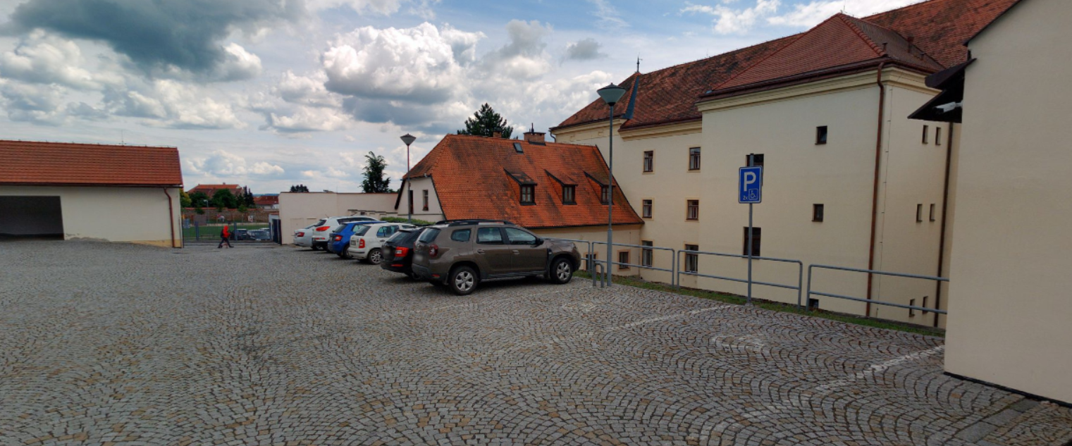 Parkoviště Karmelitánská, Karmelitánská ul., Pacov