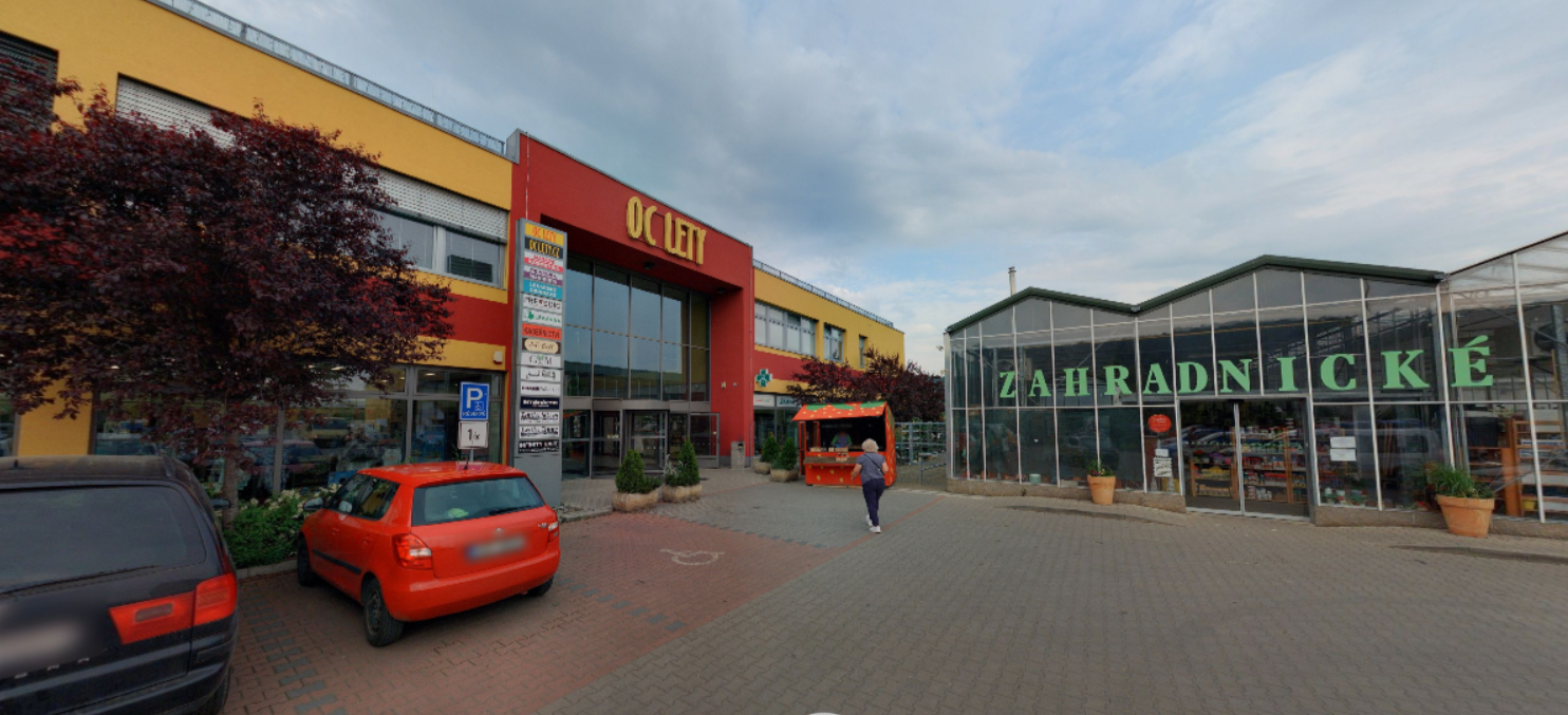 Parkoviště OC LETY, Pražská ul., Lety