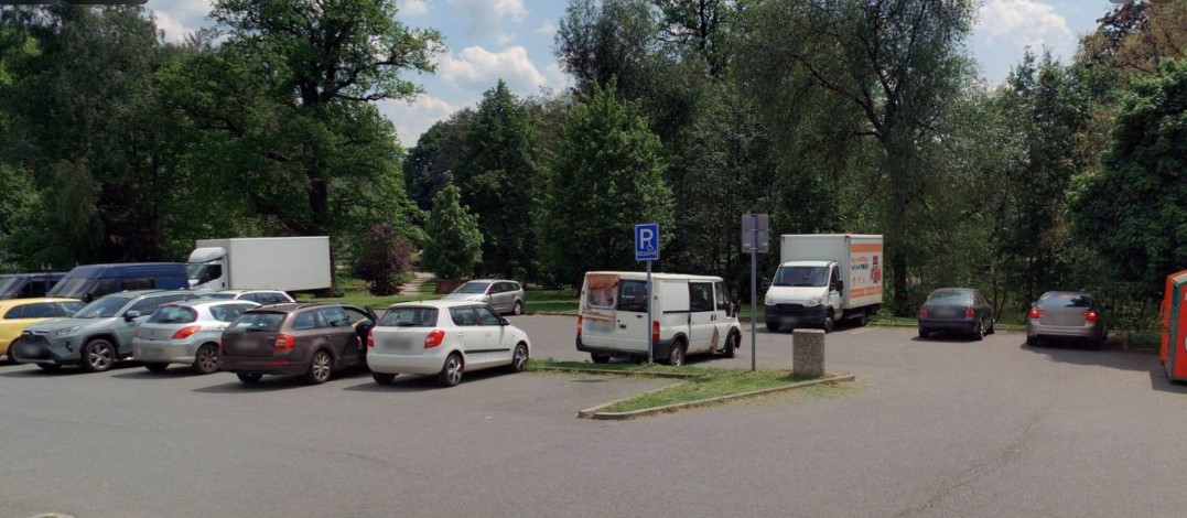 Parkoviště Pivovarská ul., Velké Popovice