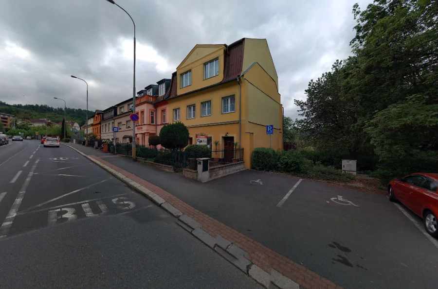 Parkoviště ul. Na Vyhlídce, Karlovy Vary 