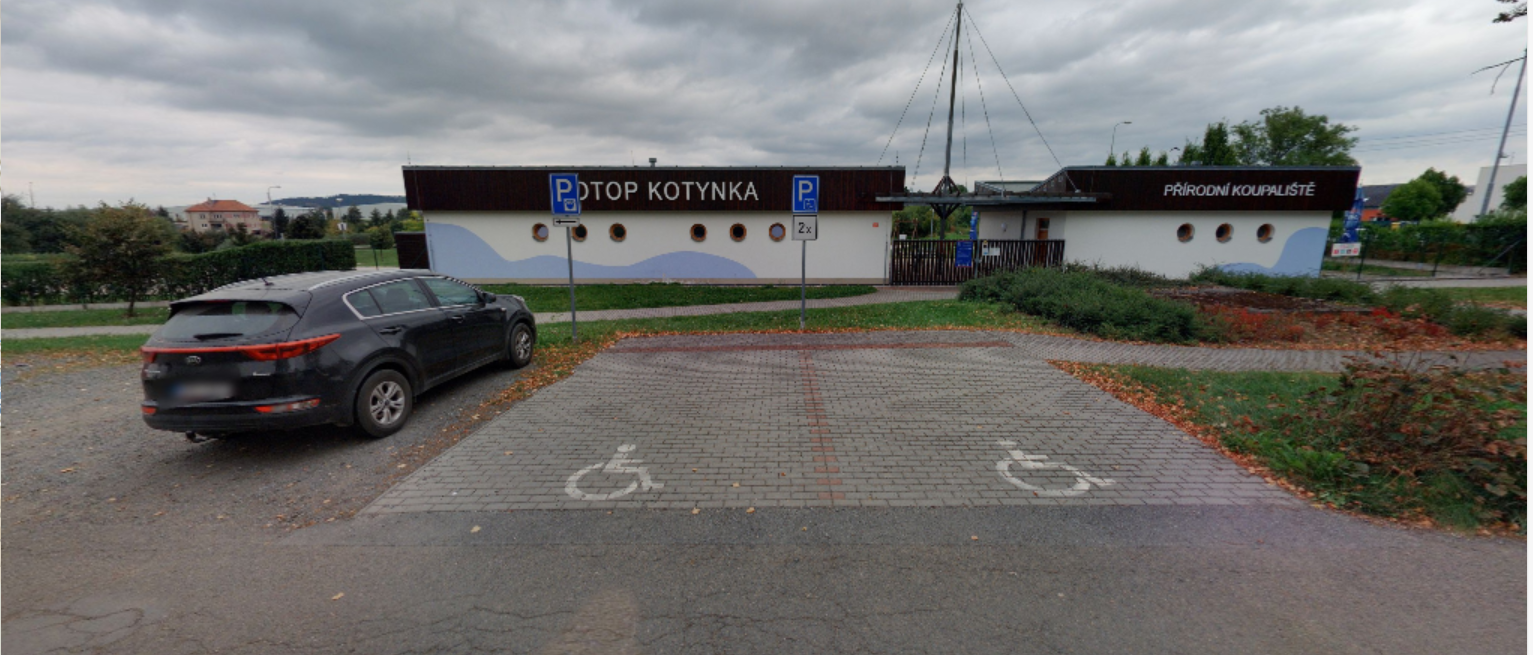 Parkoviště Ústavní ul., Dobřany
