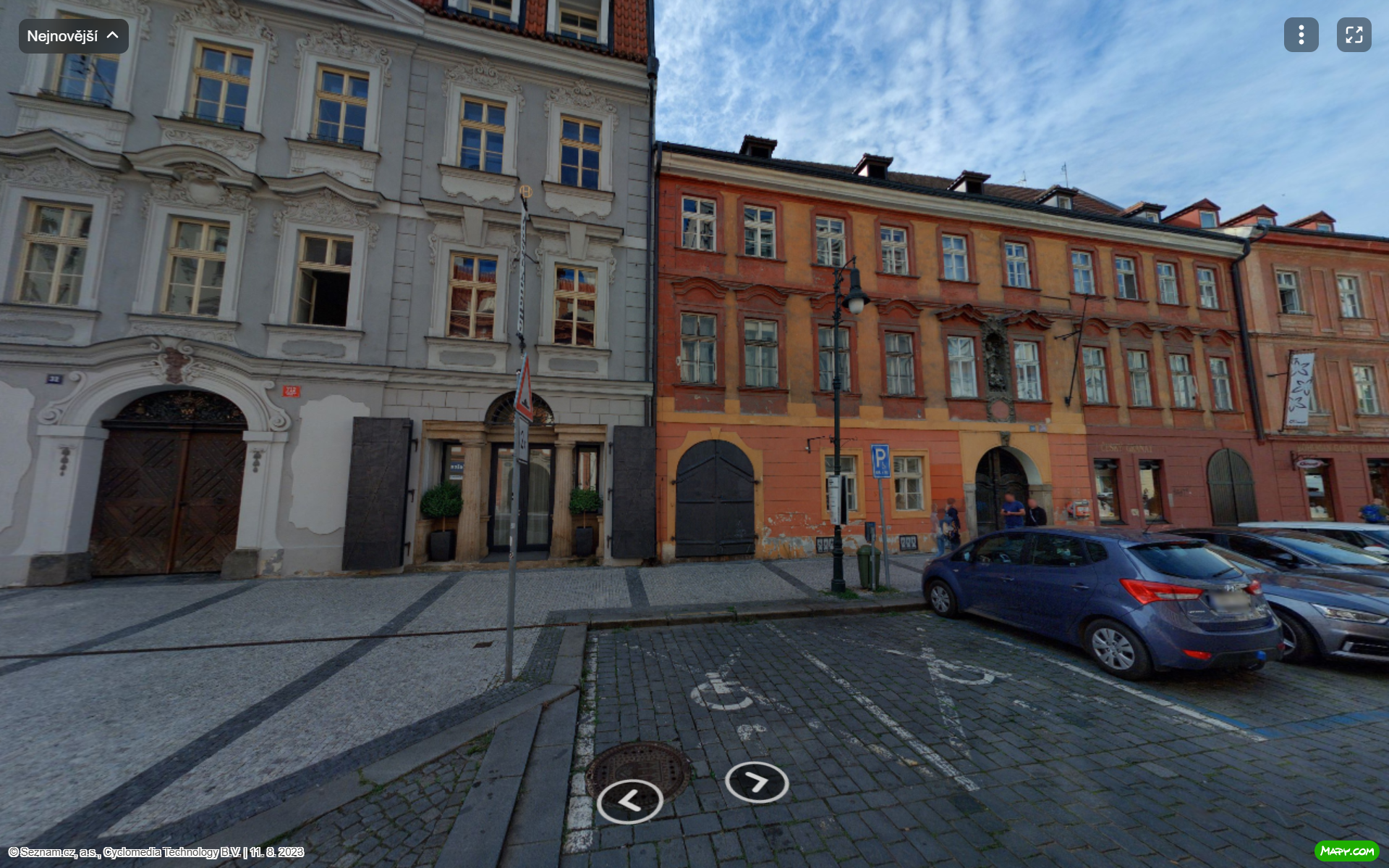 Parkoviště Dlouhá ul., Praha 1