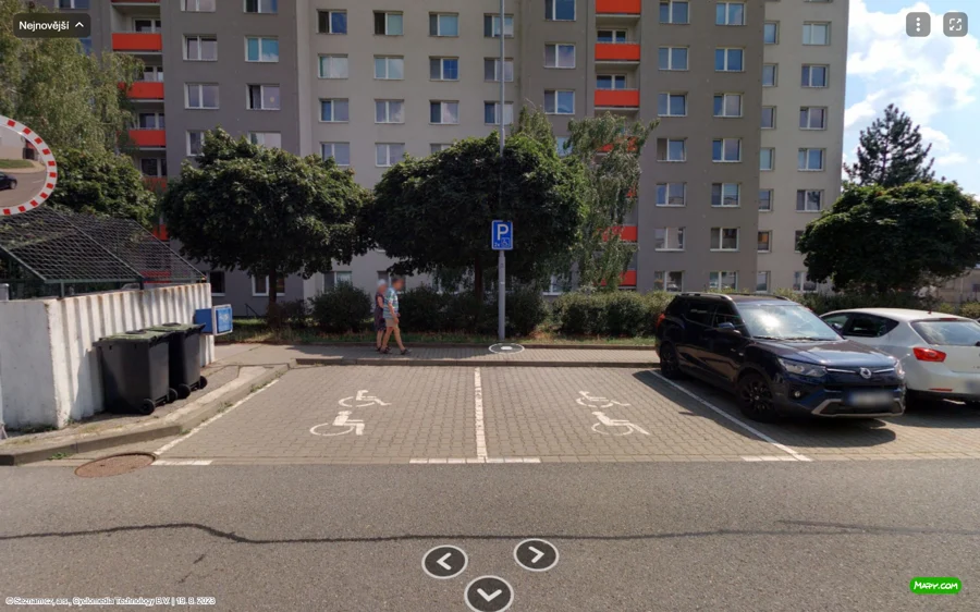 Parkoviště Teyschlova ul., Brno