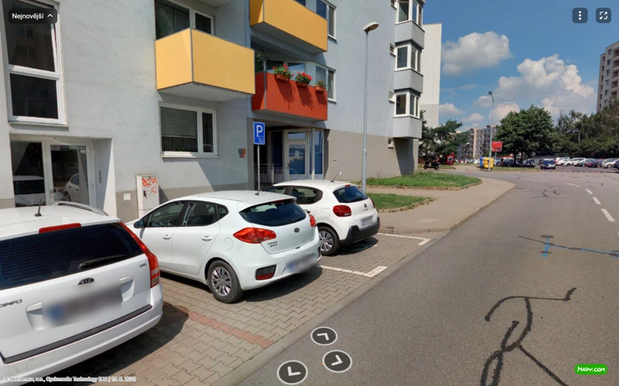 Parkoviště Teyschlova ul., Brno