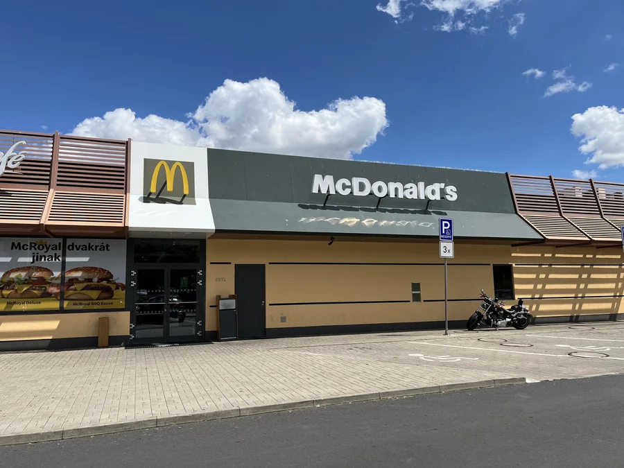 WC McDonald's Most