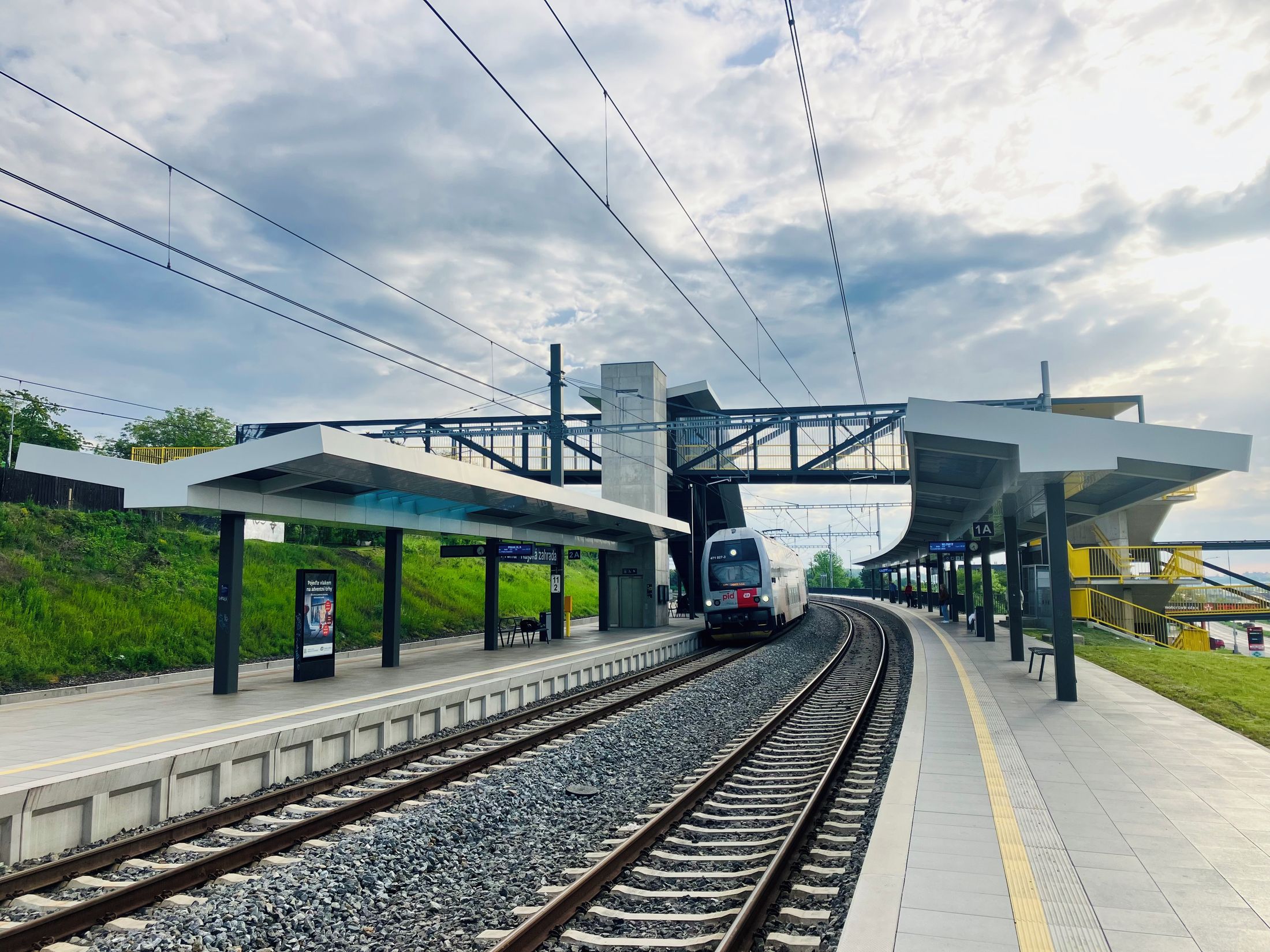 Rajská zahrada Praha 14 - Kyje