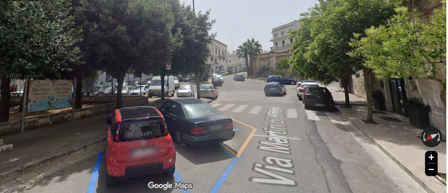 Parkoviště Via Martiri di Kindu, Ostuni, Itálie