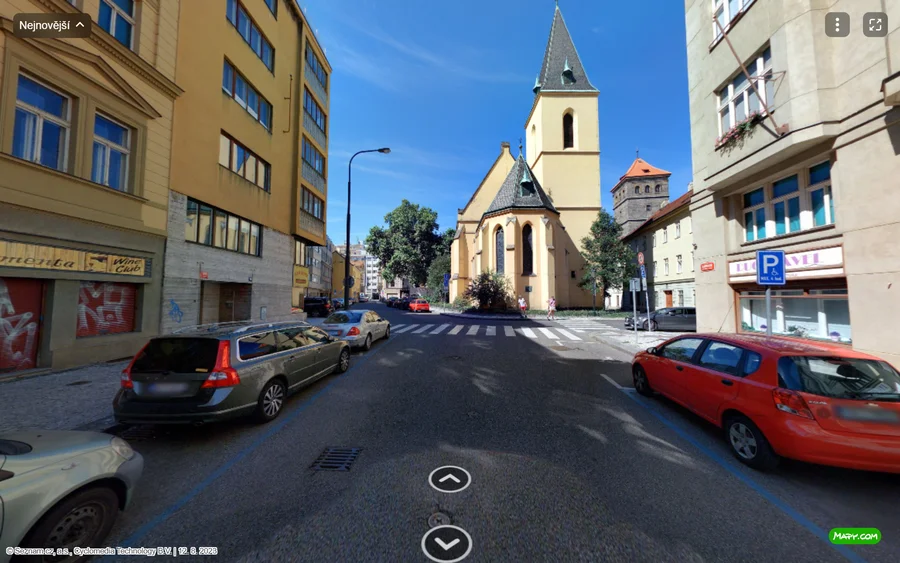 Parkoviště Klimentská ul., Praha 1