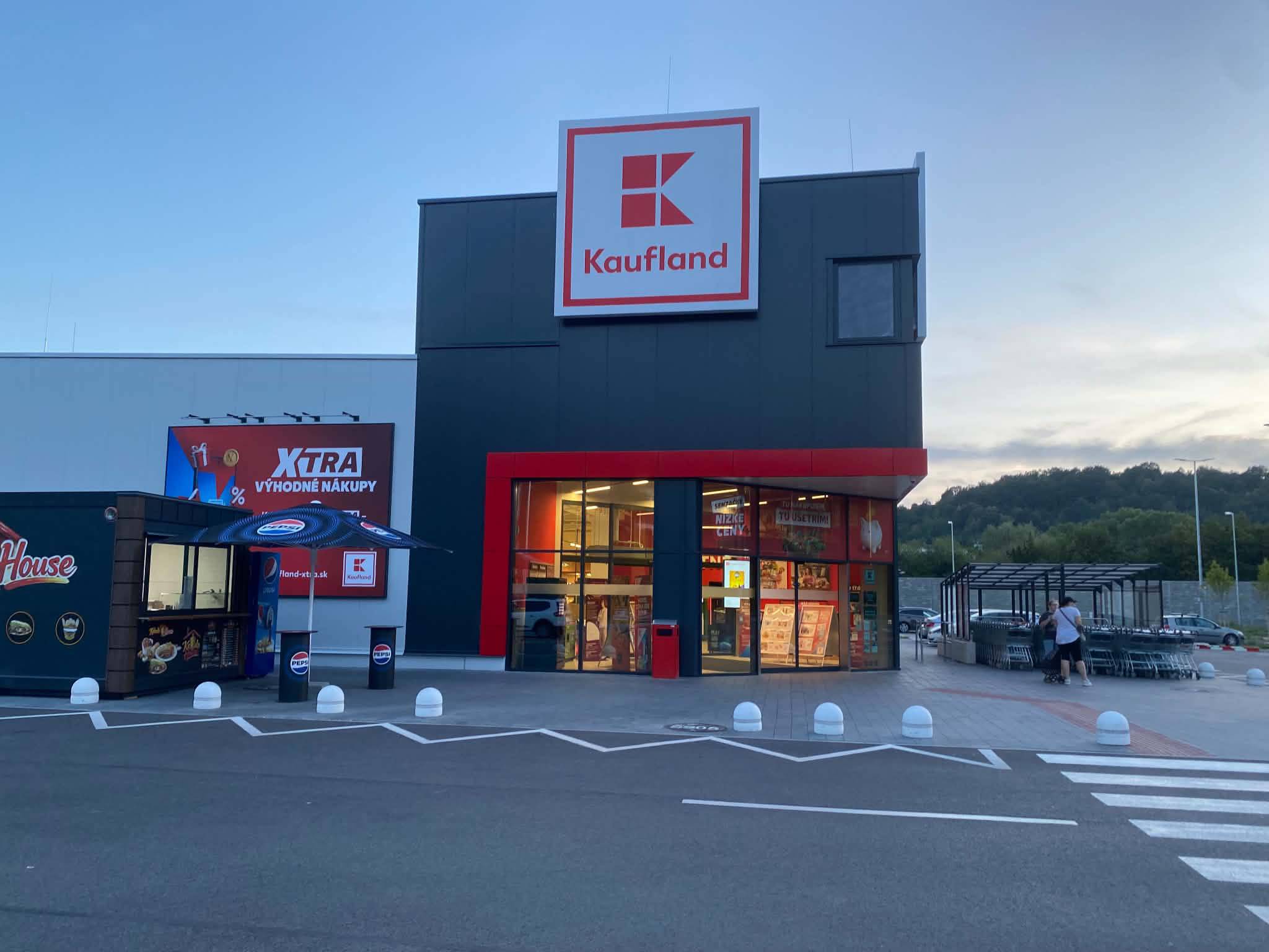 Kaufland Lánska ul., Považská Bystrica, Slovensko