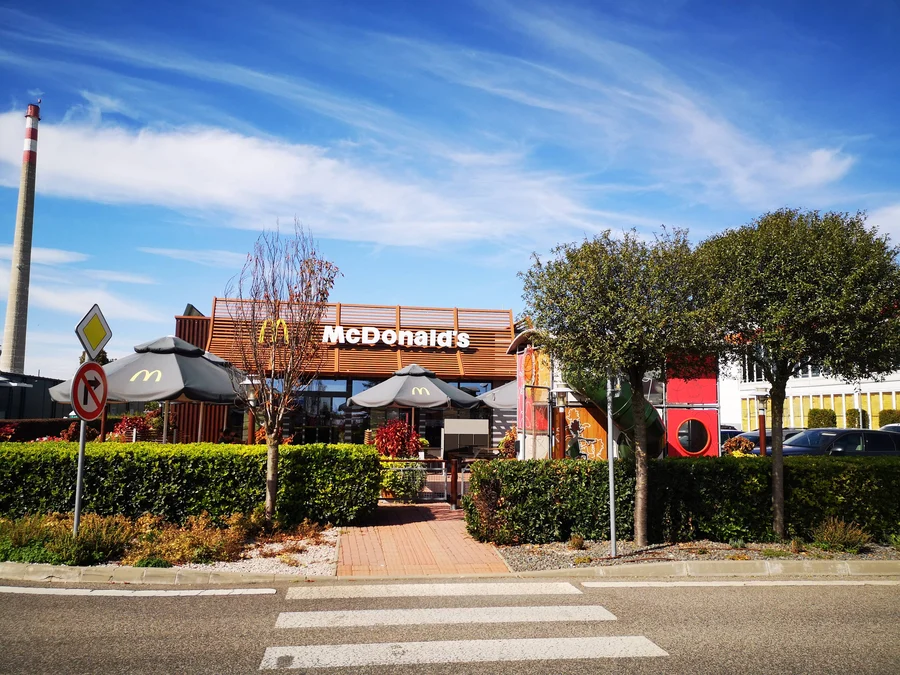McDonalds Nová ul., Trnava, Slovensko