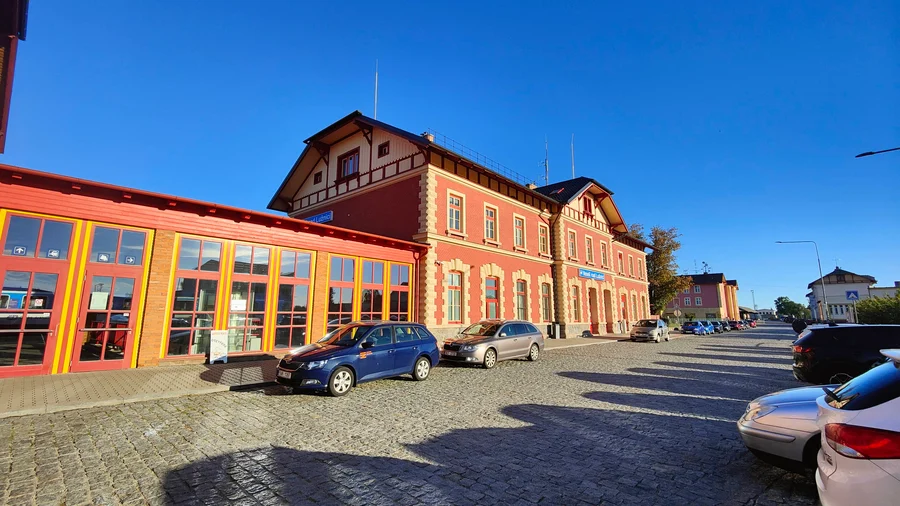 Železniční stanice Veselí nad Lužnicí