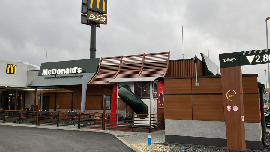 McDonald's Bernolákovo, Slovensko