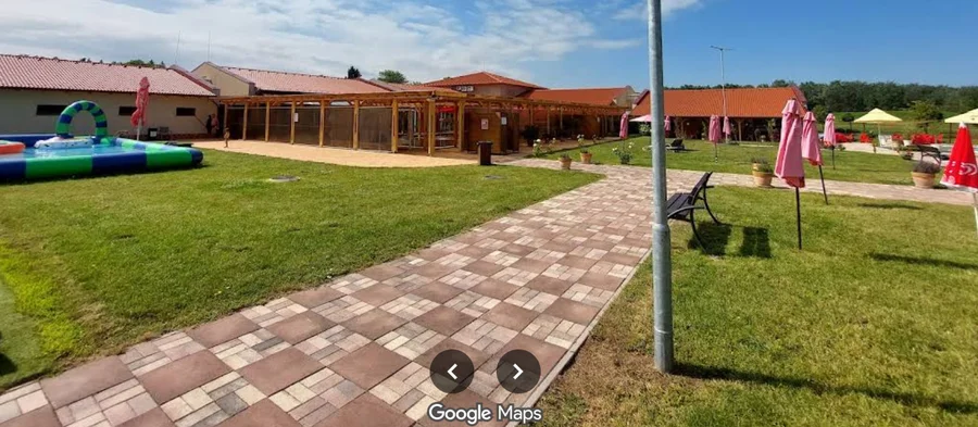 Bábolna strand-és termálfürdő, Bábolna, Deák, Maďarsko
