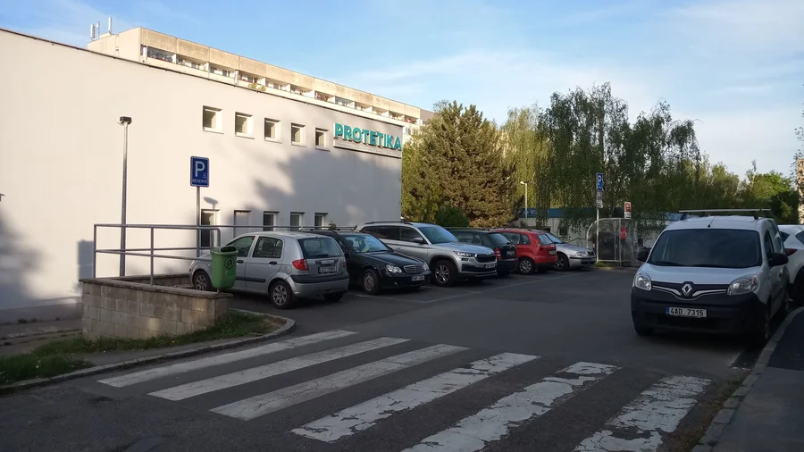 Parkoviště Bohušovická ul., Praha 9 – Střížkov