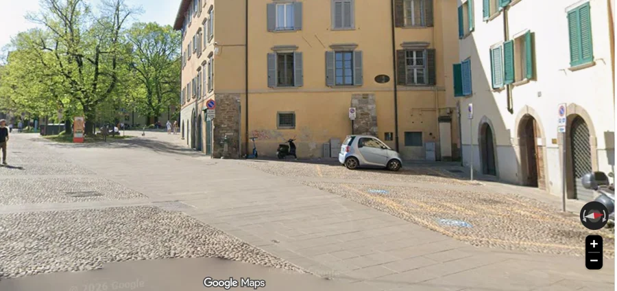 Parkoviště Via San Tomaso, Bergamo, Itálie