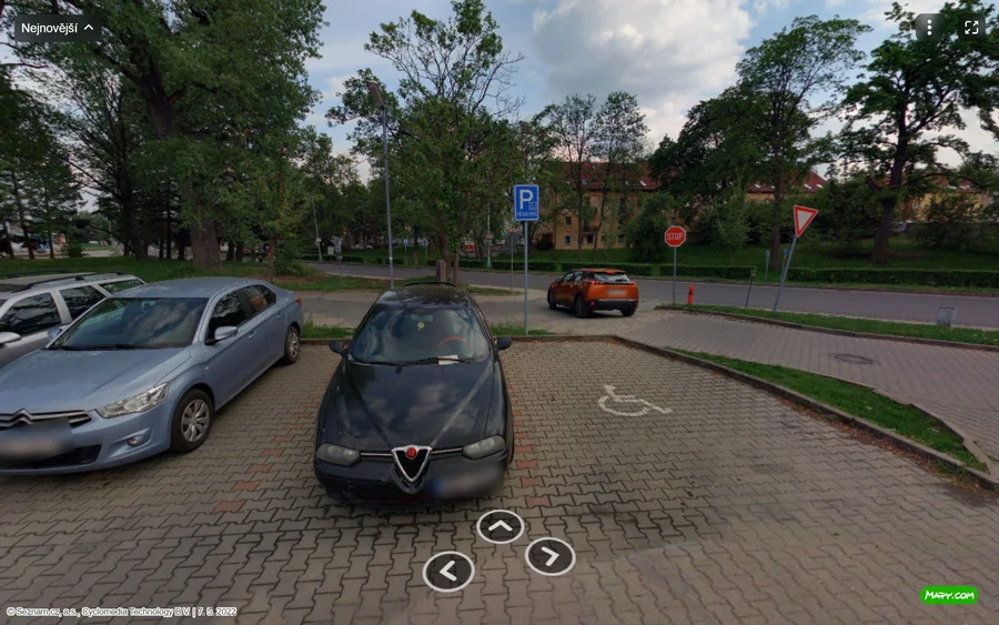 Parkoviště ul. V Konírnách, Milovice – Mladá