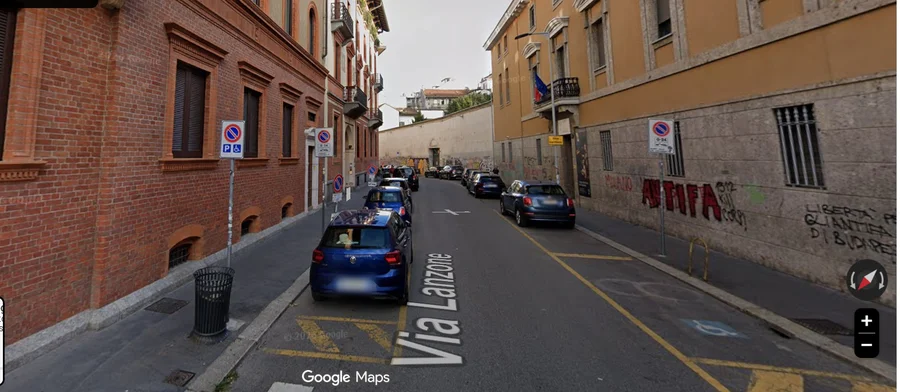 Parkoviště Via Lanzone, Milano MI, Itálie