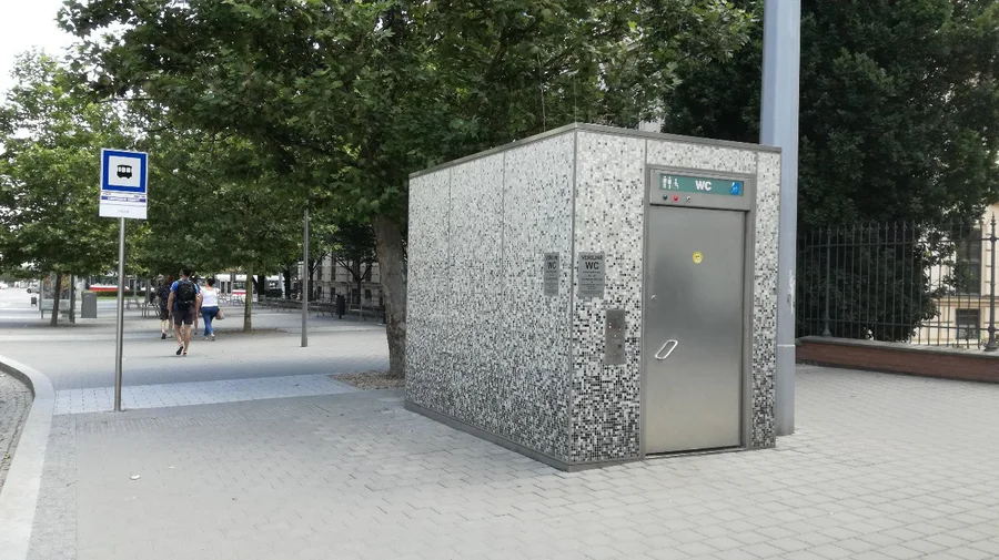 WC Joštova ul., Brno-město