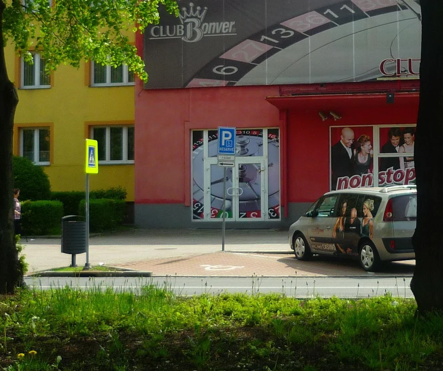 Vyhrazené parkoviště
