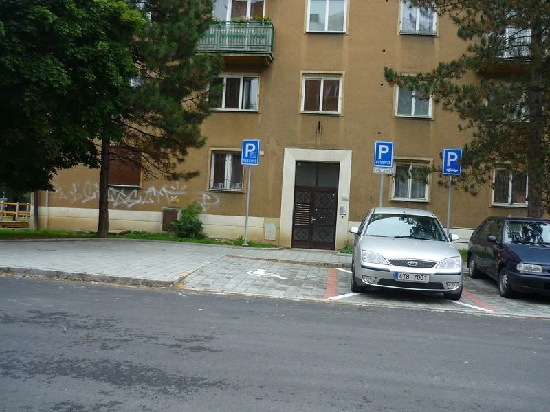 Vyhrazené parkoviště