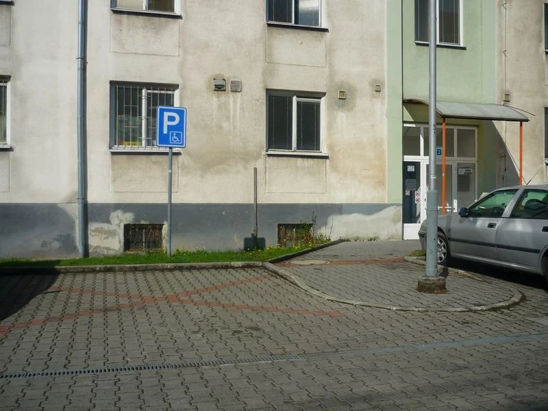 Vyhrazené parkoviště