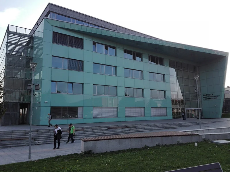 Fakulta elektrotechniky a informatiky Ostrava