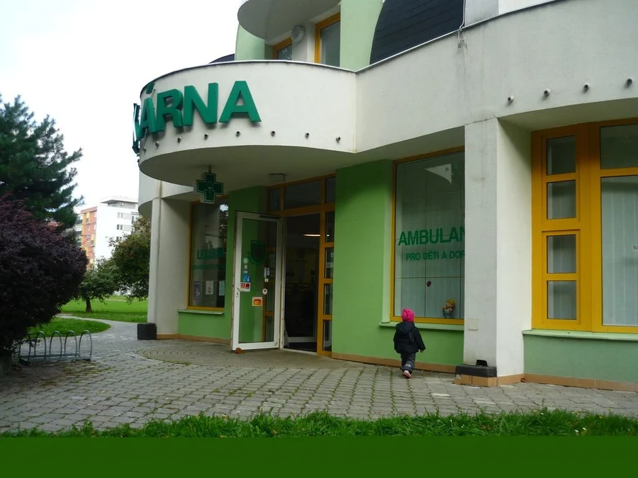 Lékárna + lékaři