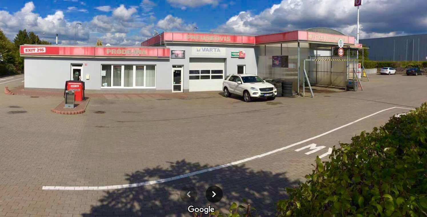 Autocentrum Slavkovská, Rousínov