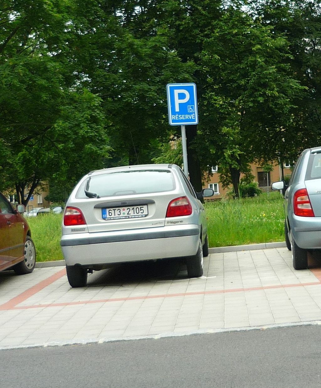 Vyhrazené parkoviště