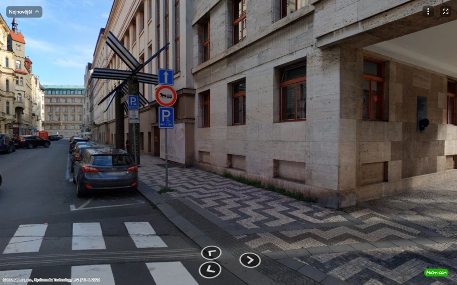 Parkoviště Valentinská ul., Praha 1
