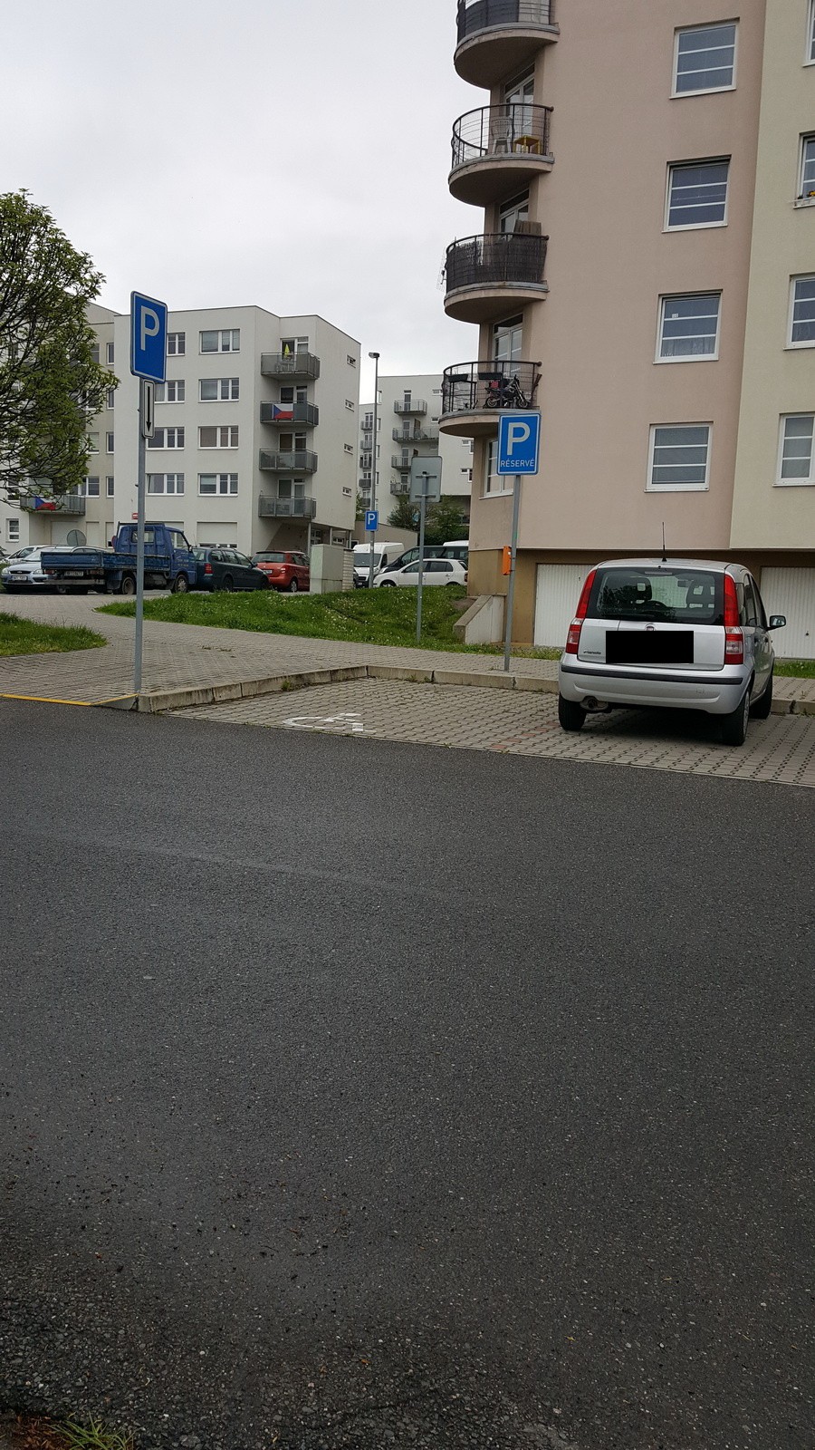Vyhrazené parkovací místo