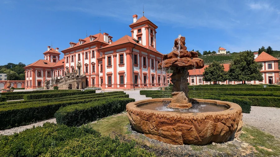 Troja Chateau