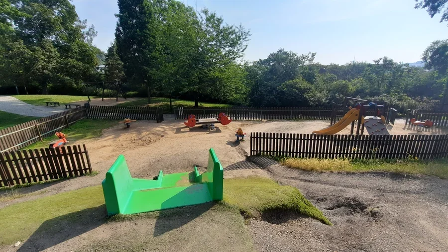 Sacré Coeur Park Playground