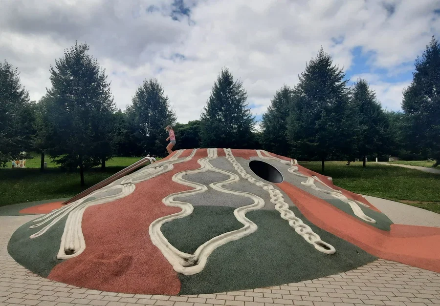 Marble Play Hill