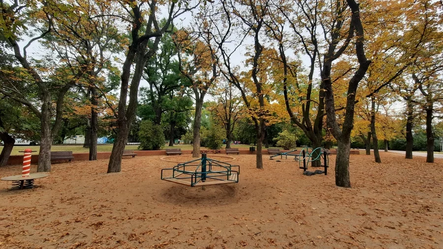 Pod Kaštany Playground