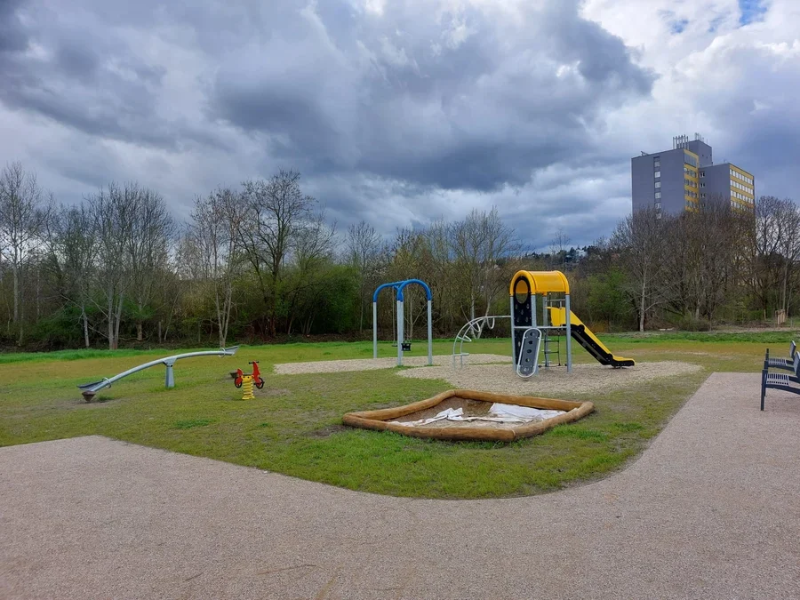 Tiché Street Playground