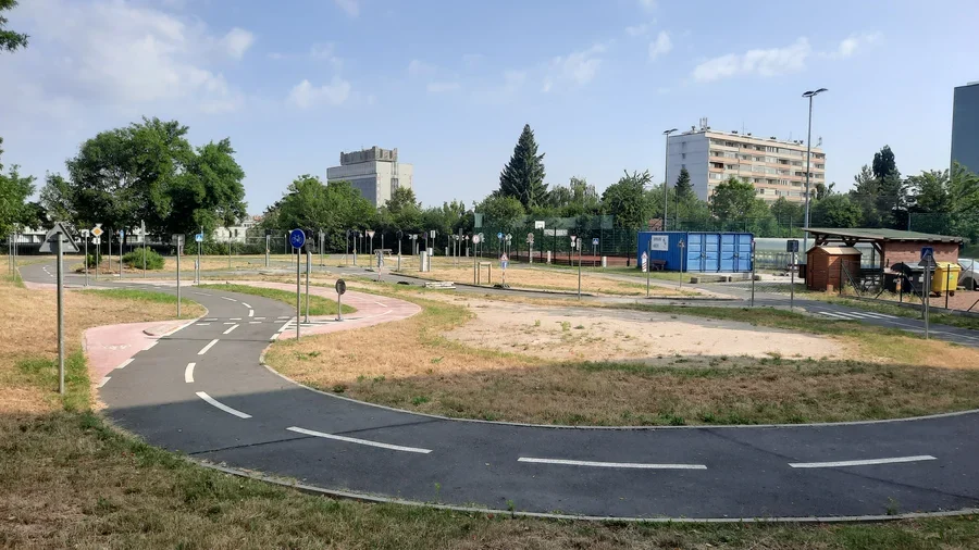 Traffic Playground by Plamínkové School