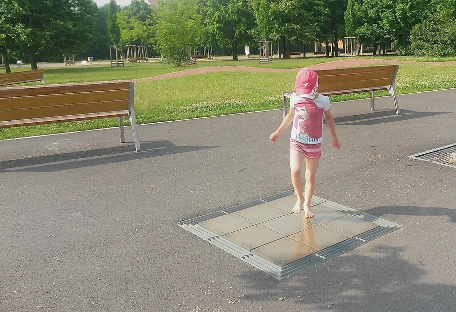 Malešice Park – Musical Stepping Feature