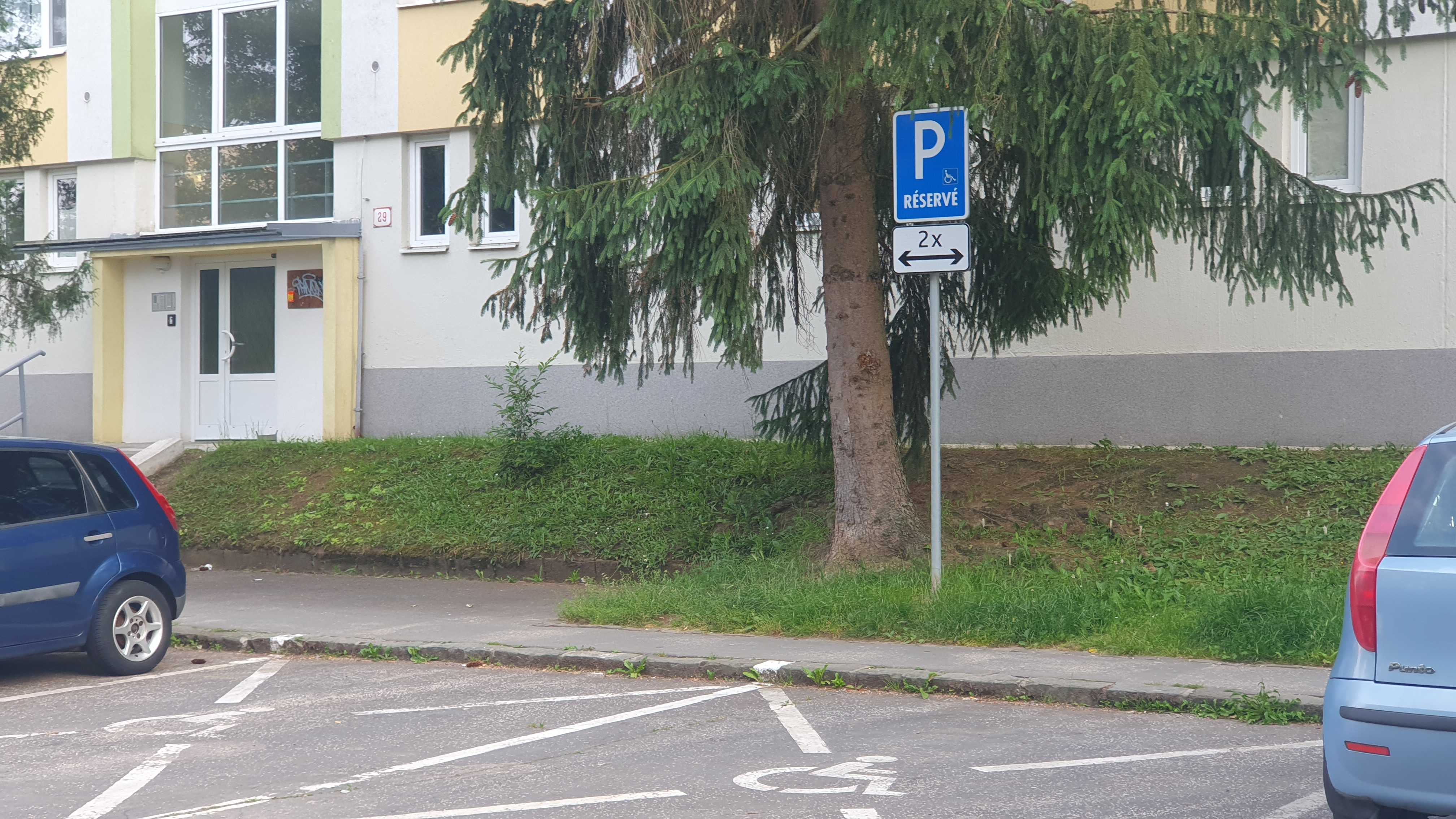 Parkovisko