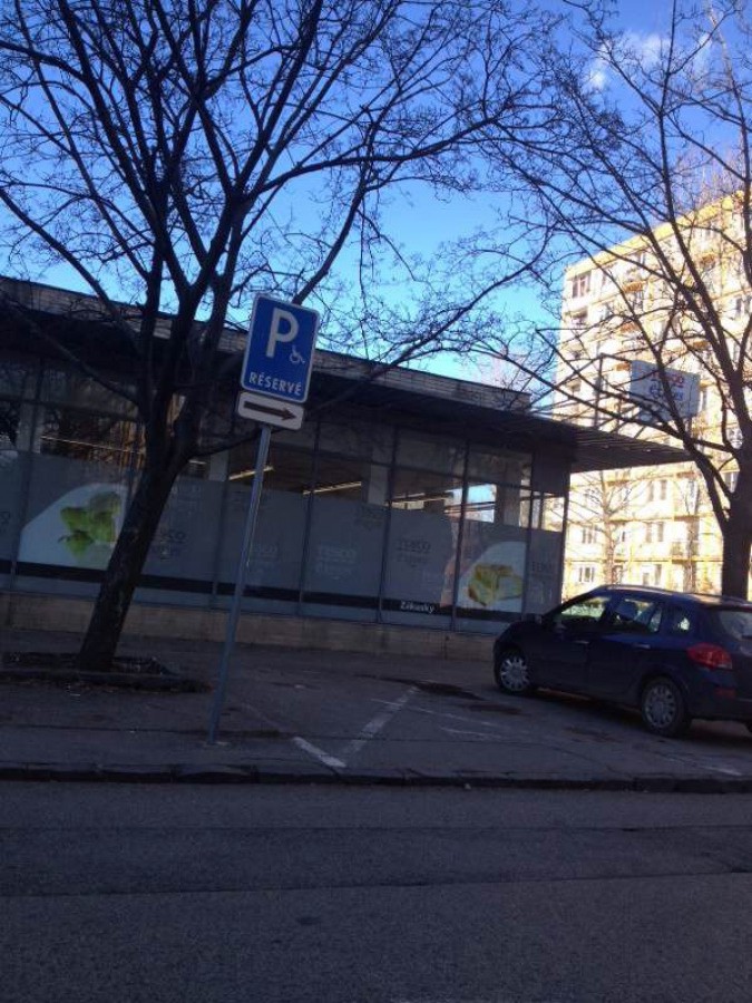 Vozičkárske parkovacie miesto