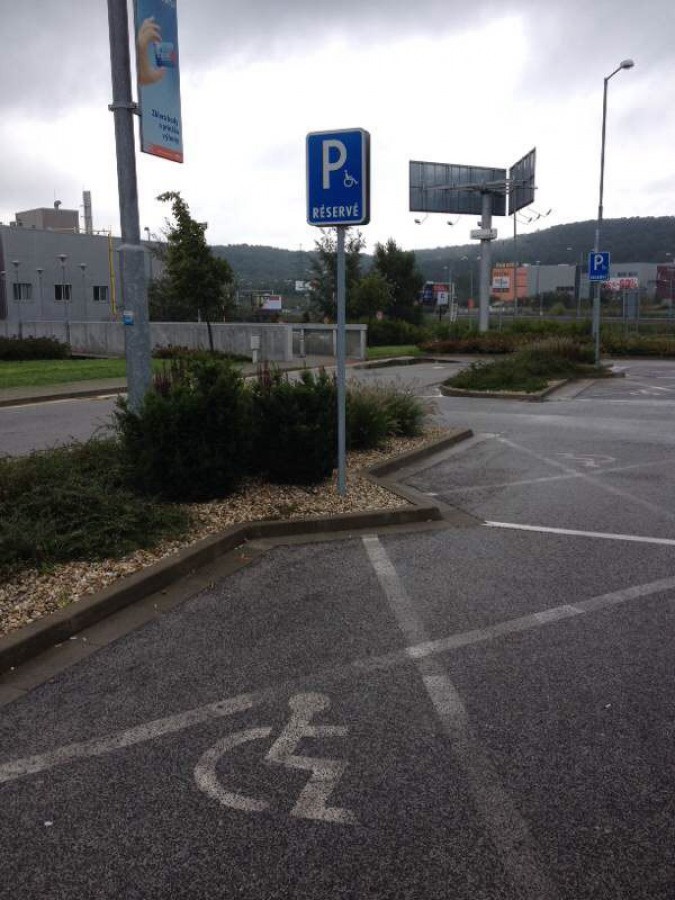 Vozičkárske parkovacie miesto