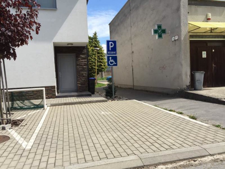 Vozičkárske parkovacie miesto