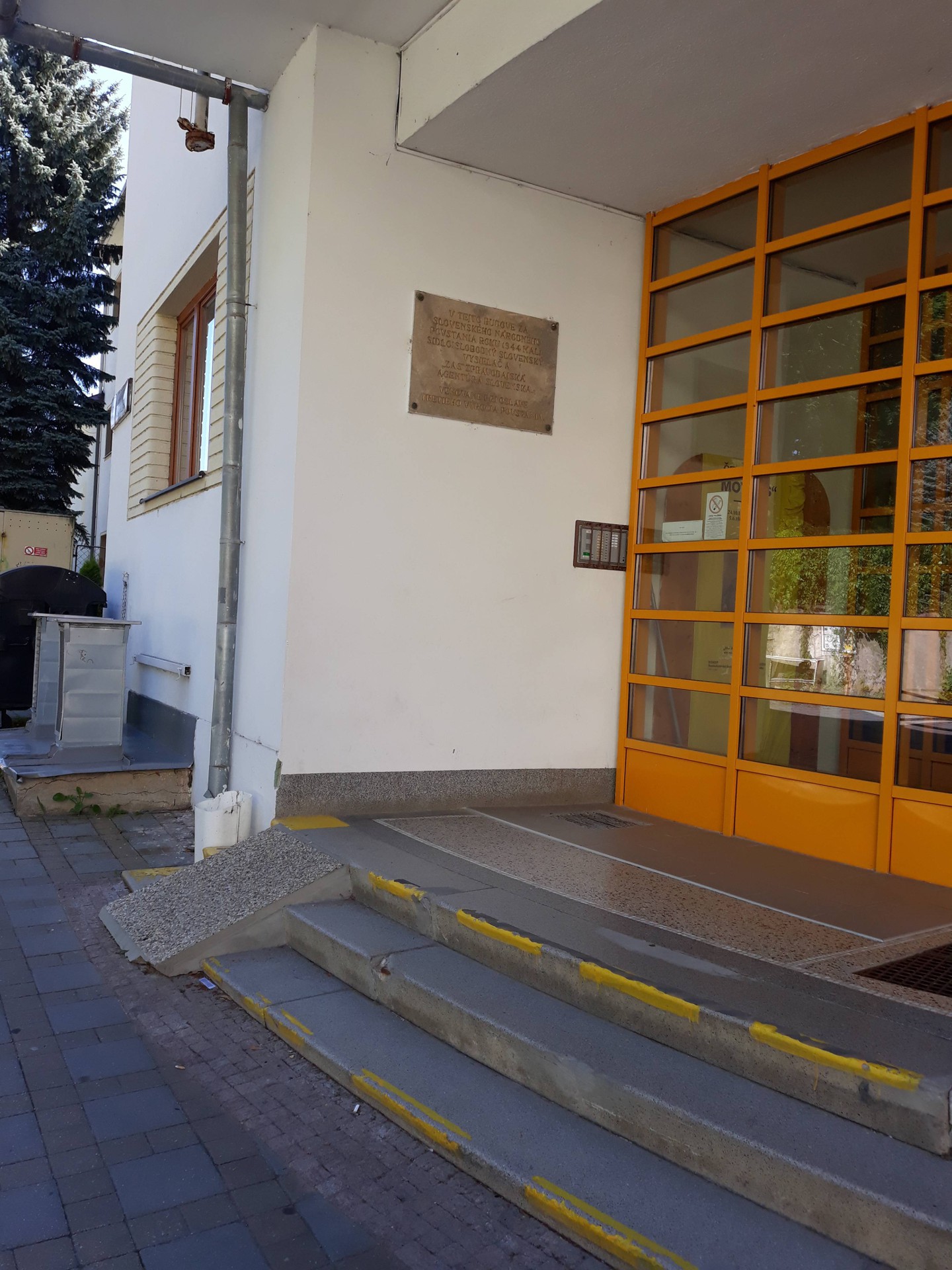 Základná škola Štefana Moyzesa