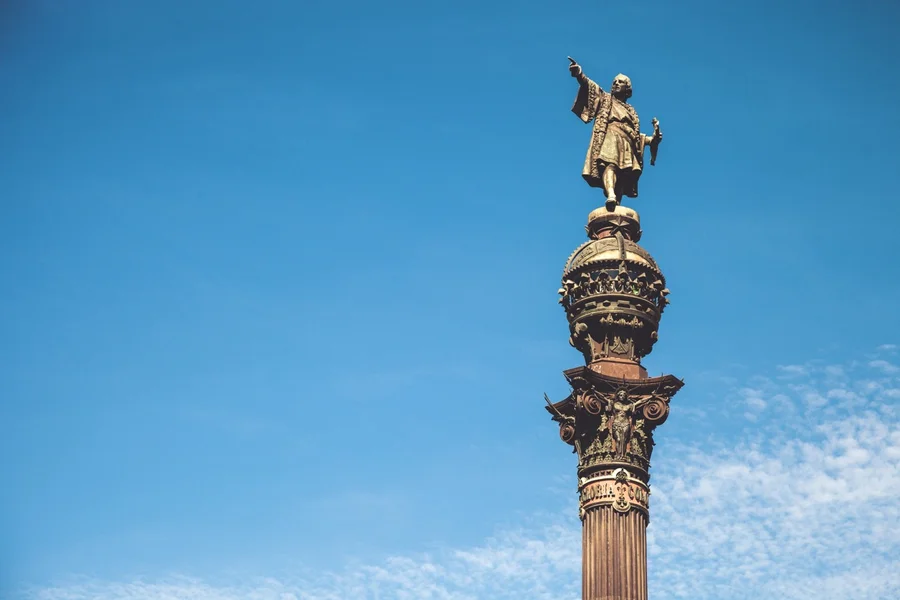 Monument a Colom