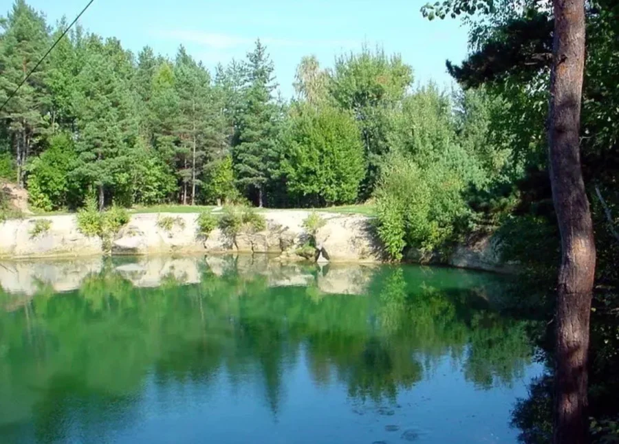 Zatopený lom Štachlovice